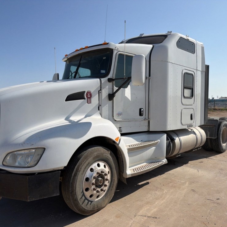 2013 KENWORTH T660