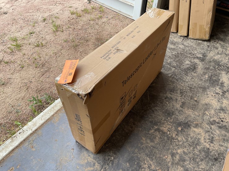 #10609-•-landhonor-6.2'-+-6.2'-telescoping-ladder-(mosinee,-wi)-image-2
