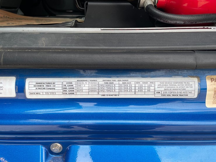2022-kenworth-t680-image-31