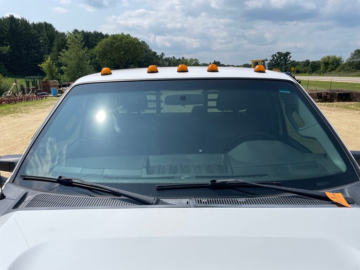 2015-ford-f550-image-13