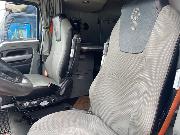 2020-kenworth-t680-image-20