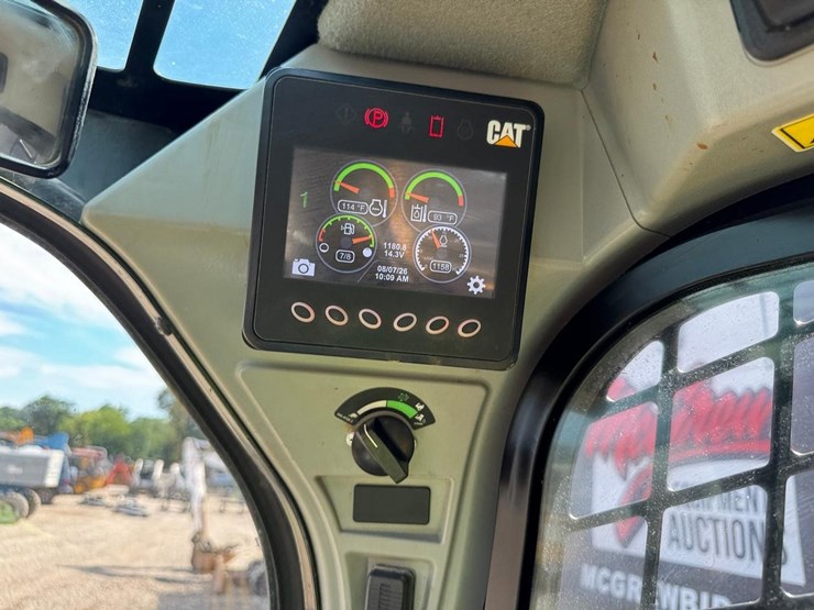 2023-caterpillar-259d3-image-25