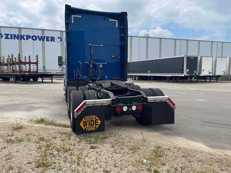 2020-kenworth-t680-image-6