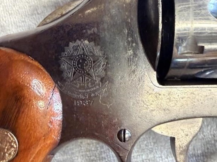 gs---smith-&-wesson-model-1937-revolver-image-4
