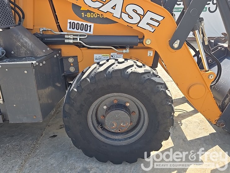 2018-case-580sn-image-11