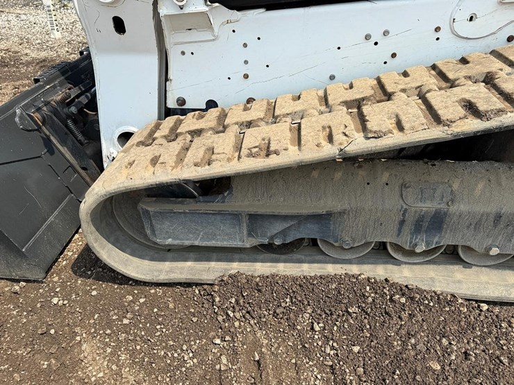 2020-bobcat-t770-image-19
