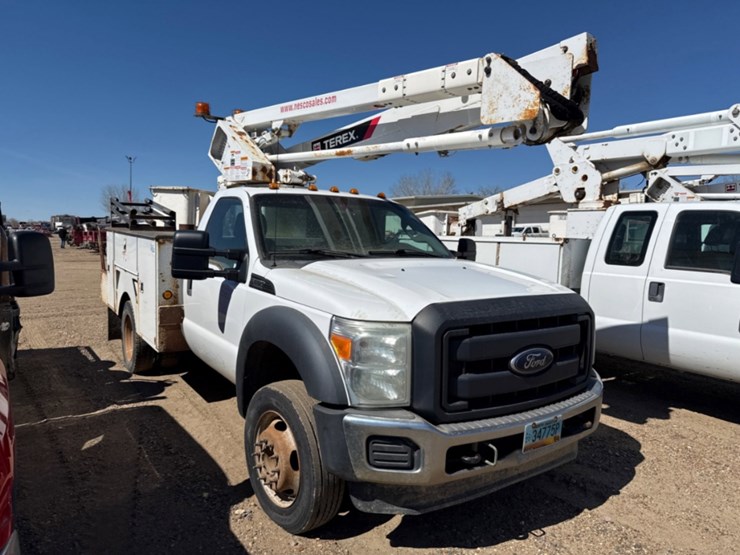 2012-ford-f550-image-2