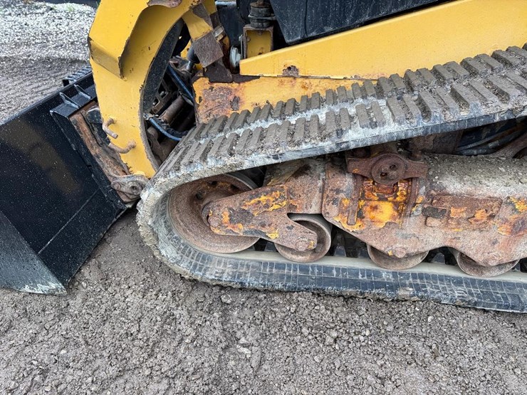 2019-caterpillar-259d-image-18