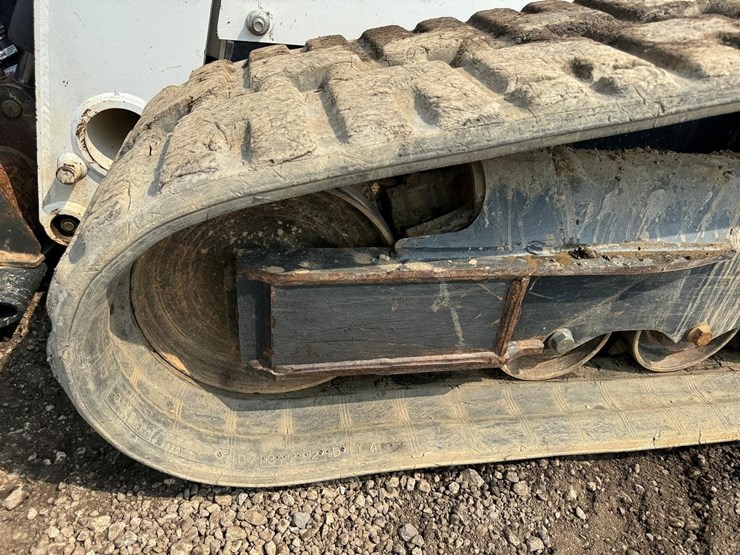 2023-bobcat-t650-image-14