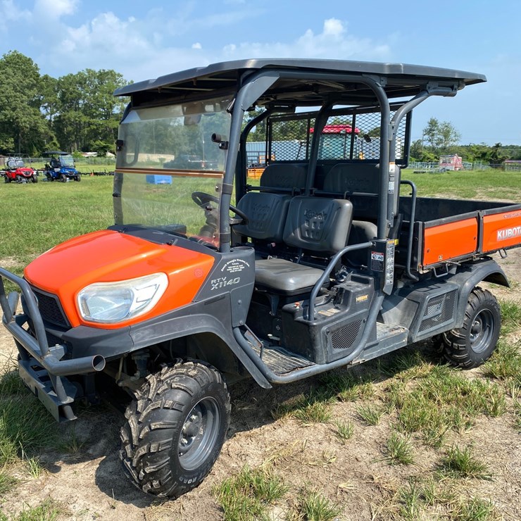 KUBOTA RTVX1140