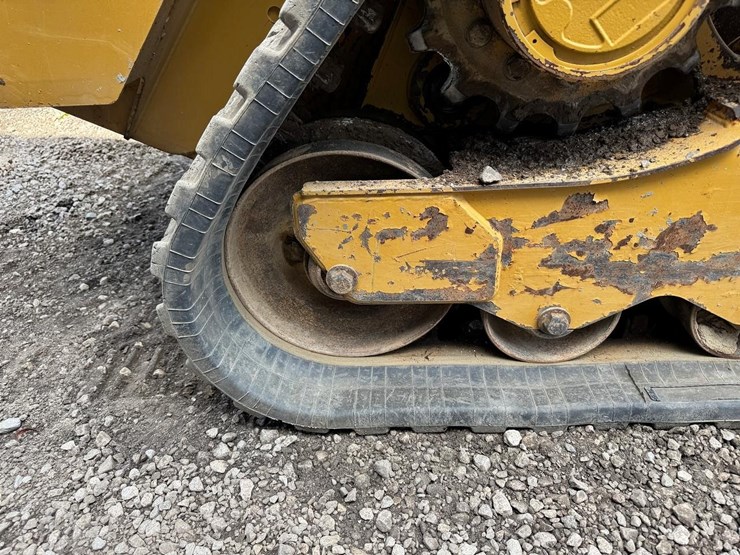 2023-caterpillar-259d3-image-20