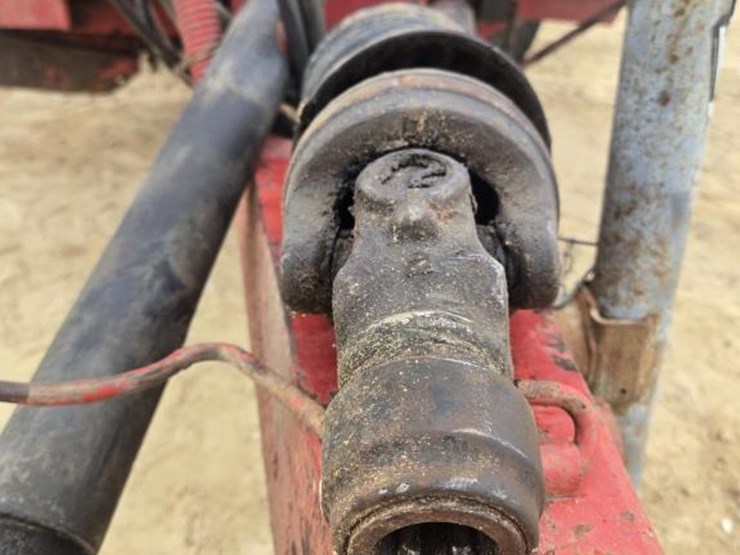 new-holland-3110-image-16