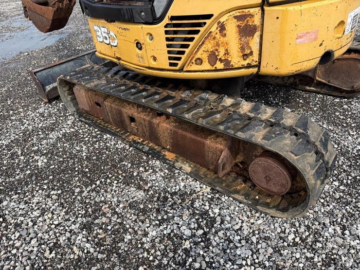 deere-35d-image-15