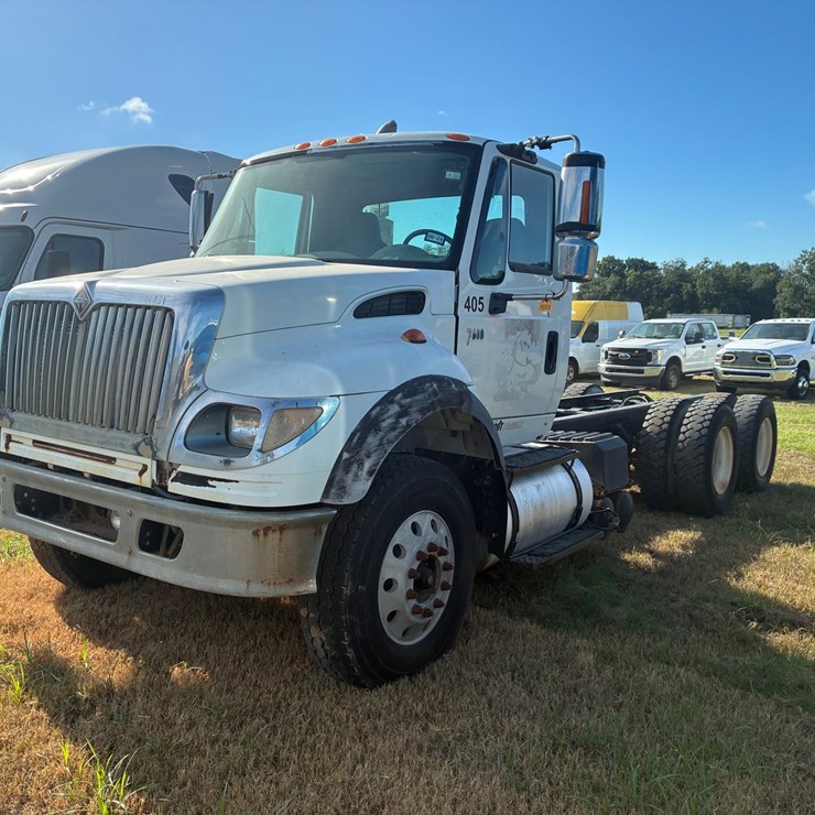 INTERNATIONAL 7600
