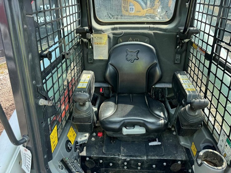 2023-bobcat-t650-image-22