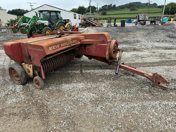 new-holland-269-image-2