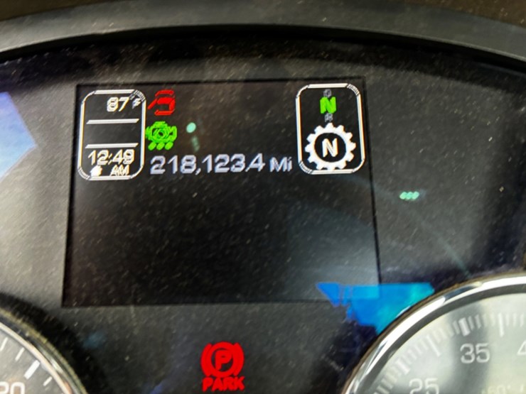 2019-kenworth-t680-image-15