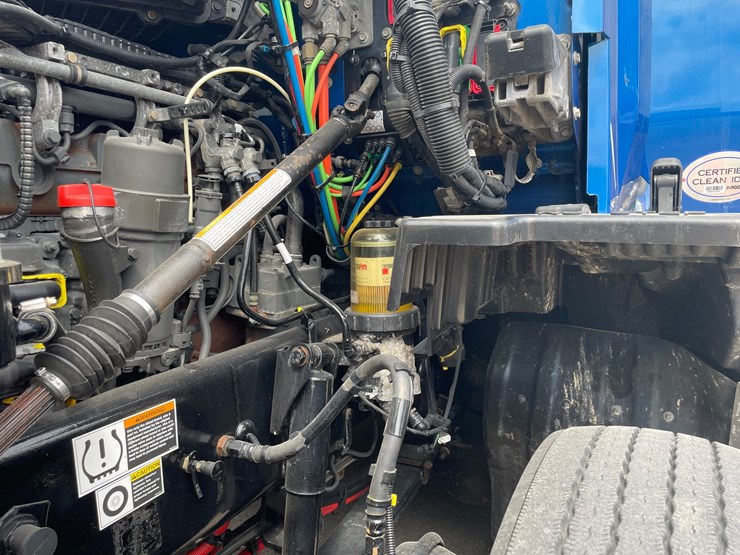 2020-kenworth-t680-image-42