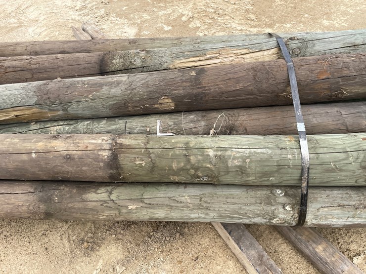 #3616-•-bundle-of-used-round-posts-image-7