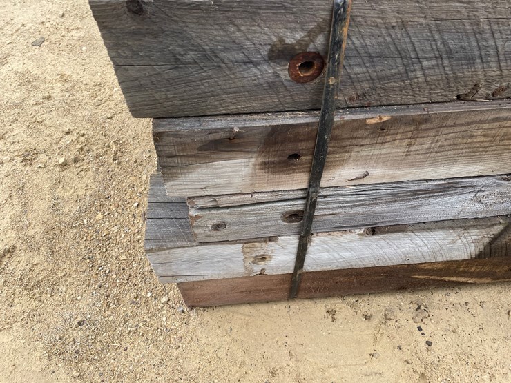 #3621-•-bundle-of-used-guard-rail-posts-image-11