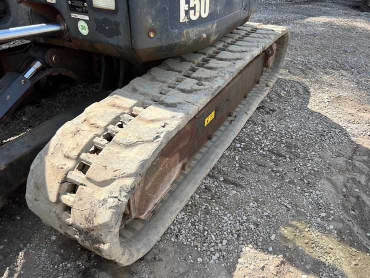 2015-bobcat-e50-image-15