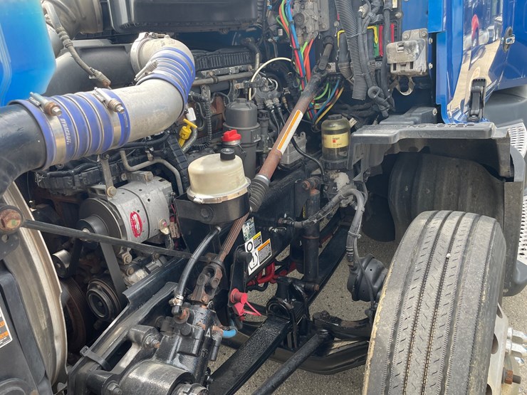2020-kenworth-t680-image-44