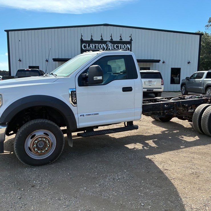 2022 FORD F550 XL
