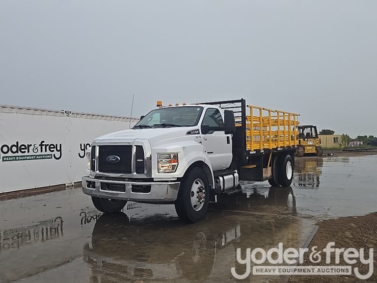 2019-ford-f750-image-1