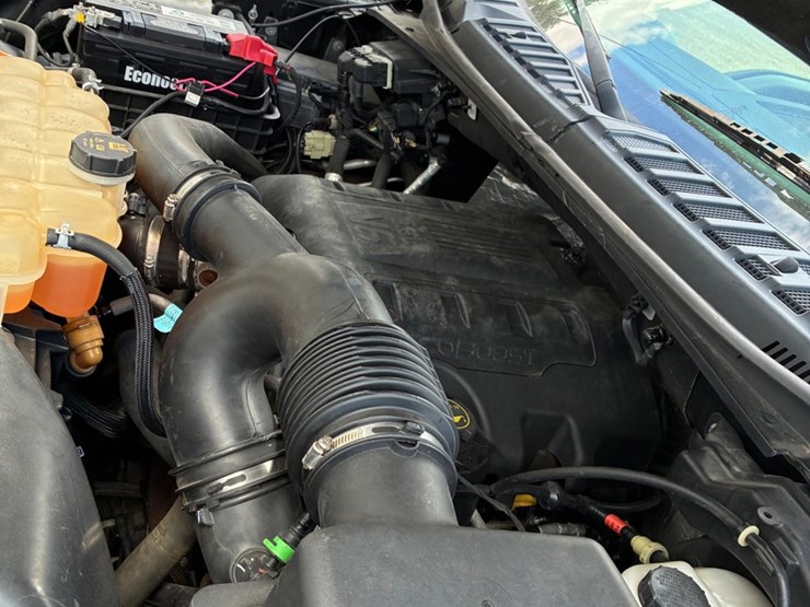 2016-ford-f150-xlt-image-14