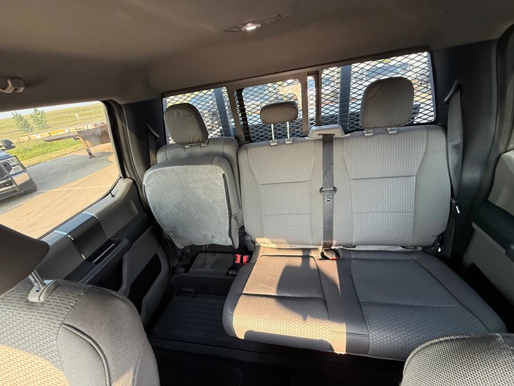 2022-ford-f250-sd-image-15