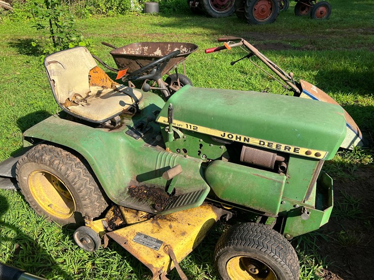 john-deere-112-image-1