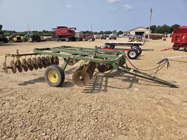 john-deere-14-image-4