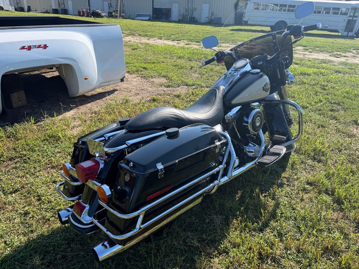 #109-•-1998-harley-davidson-flhpi-motorcycle-image-3