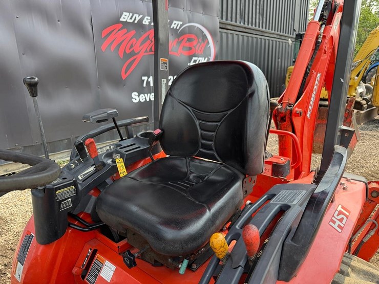 2022-kubota-b26-image-21