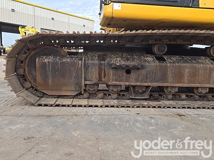 2019-caterpillar-336-image-10