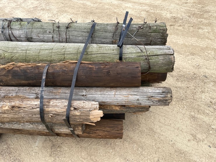 #3611-•-bundle-of-used-round-posts-image-6