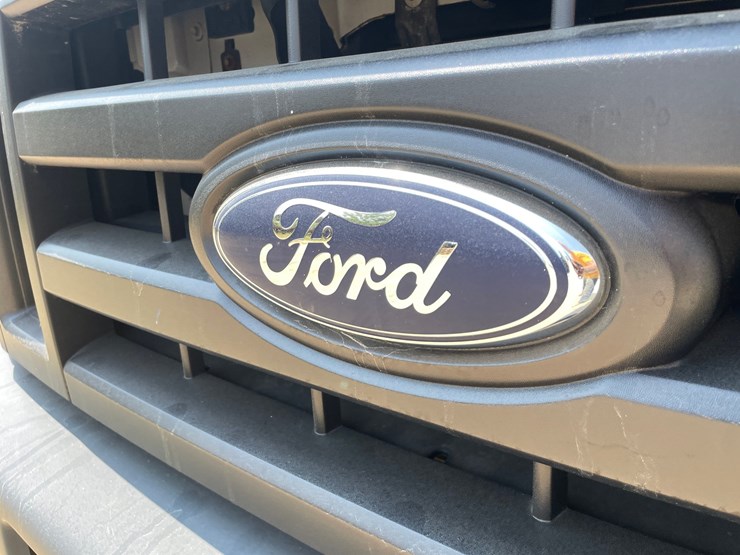 2009-ford-e350-image-9