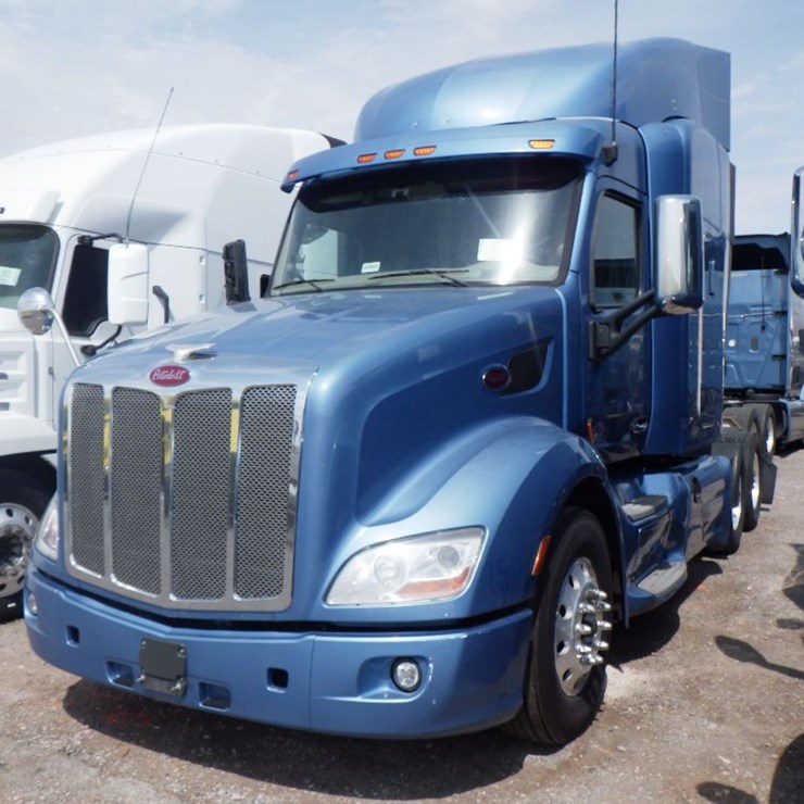 2021 PETERBILT 579
