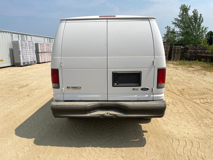 2009-ford-e350-image-6