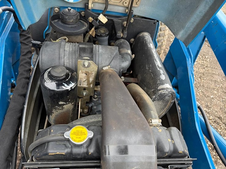 new-holland-tc25d-image-12