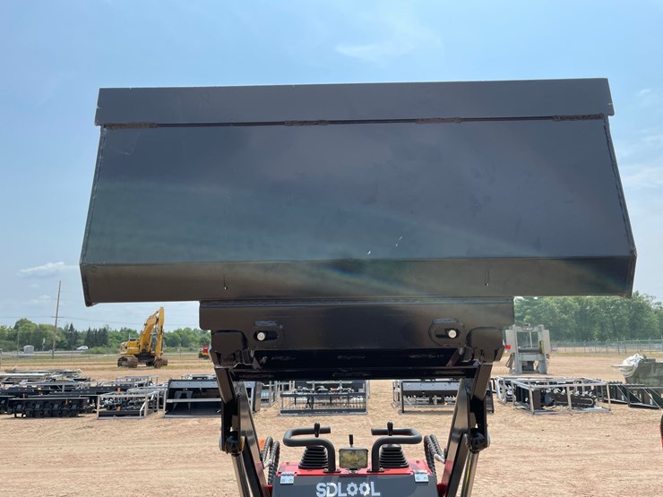 #5596-•-mms-sl-323tz-mini-skid-steer-loader-(mosinee,-wi)-image-5