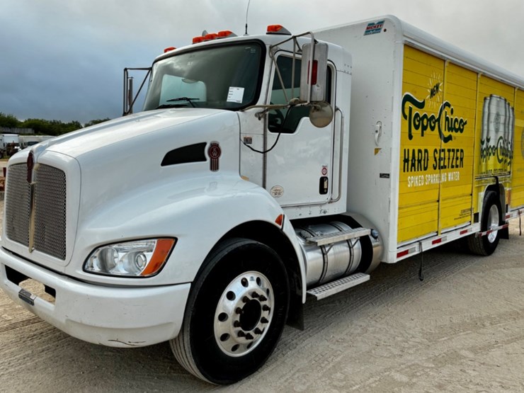 2020-kenworth-t270-image-1
