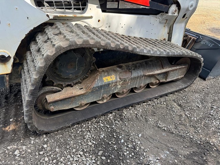 2023-bobcat-t770-image-18