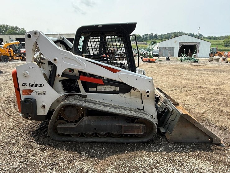2019-bobcat-t595-image-5