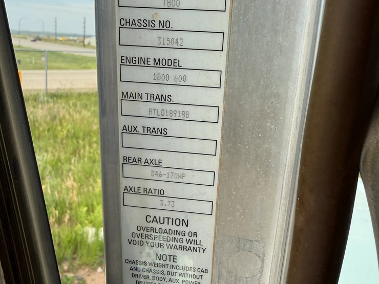 2012-kenworth-t800-image-30