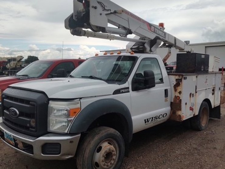 2012-ford-f550-image-2
