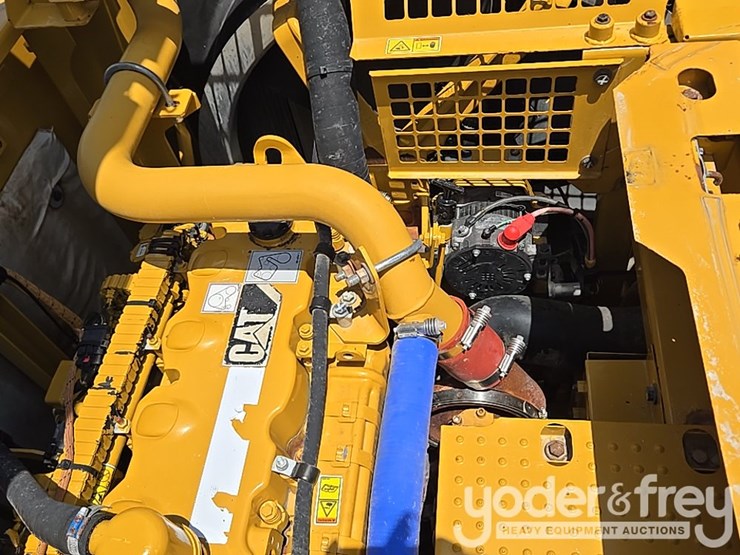 2016-caterpillar-336fl-image-56