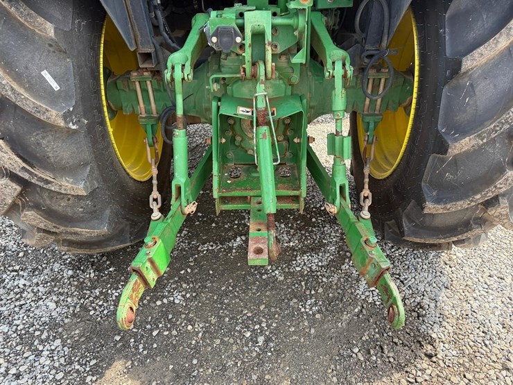 2016-john-deere-5055e-image-14