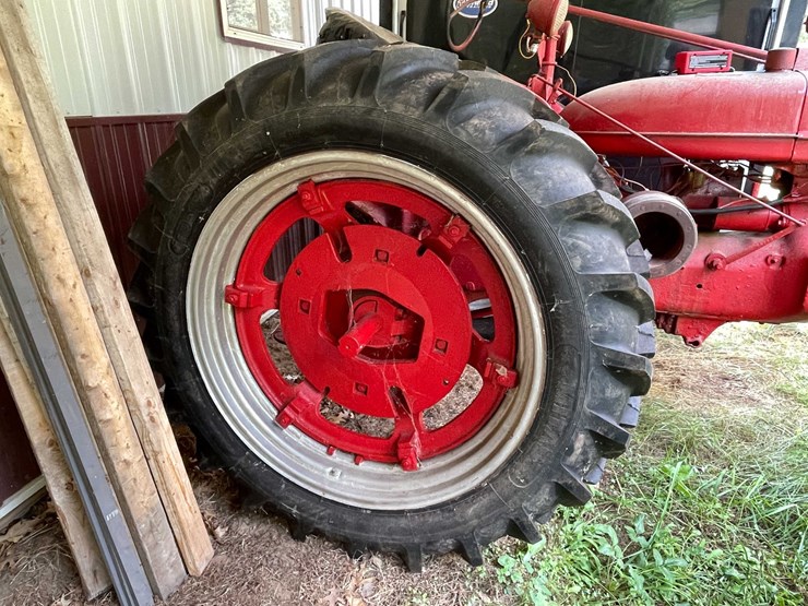 #5701-•-1947-mccormick-farmall-international-harvester-image-8