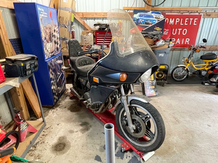 #5705-•-1981-honda-cb-750-custom-(title-in-delay)-image-3